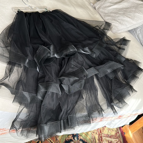 Gracia black tiered tulle maxi skirt - Picture 3 of 9